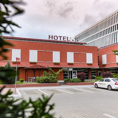 Hotel Torontal Тимишоара Экстерьер фото