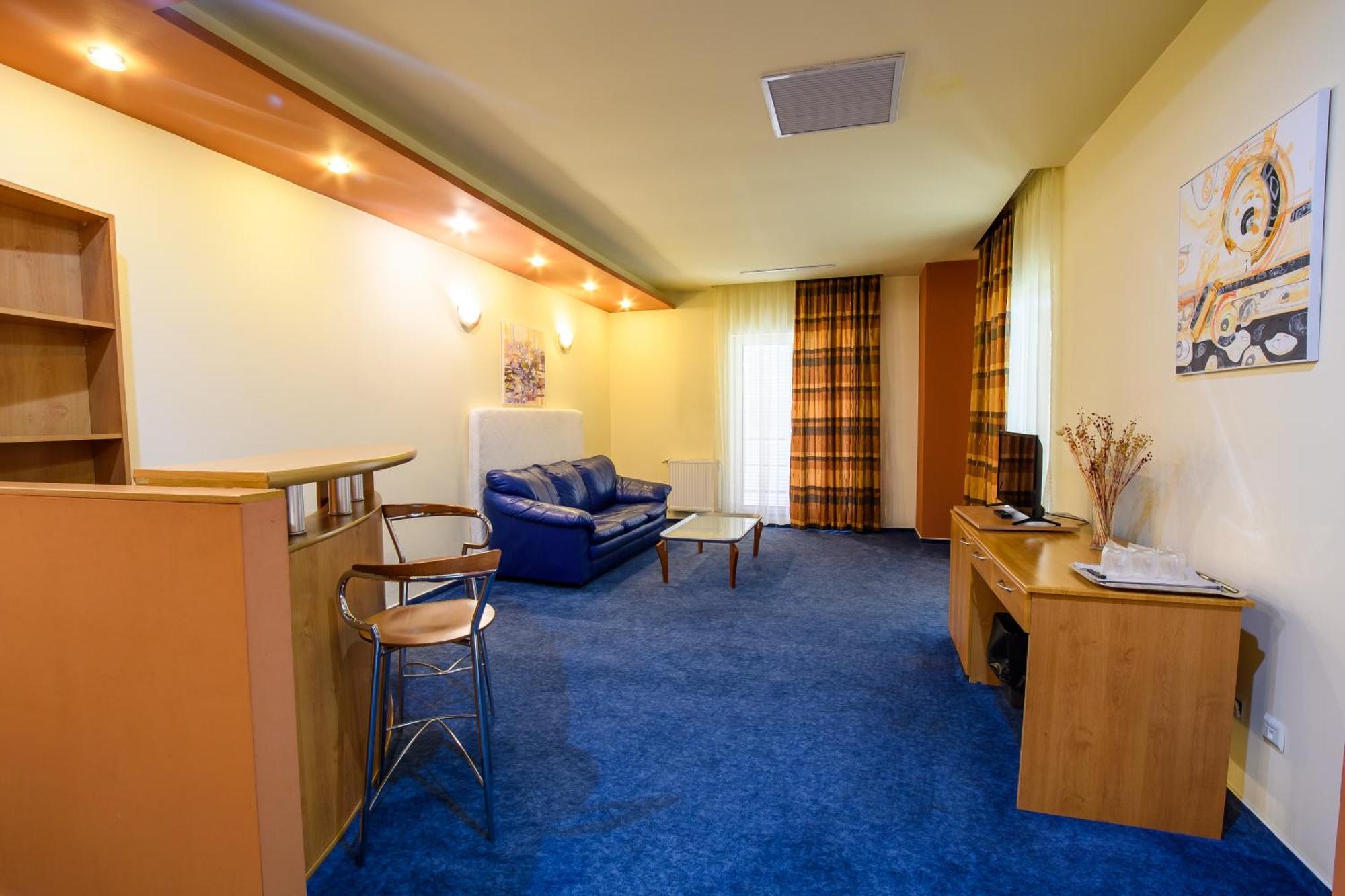 Hotel Torontal Тимишоара Экстерьер фото