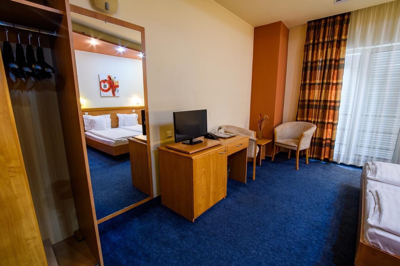 Hotel Torontal Тимишоара Экстерьер фото