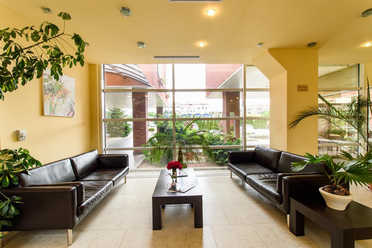 Hotel Torontal Тимишоара Экстерьер фото