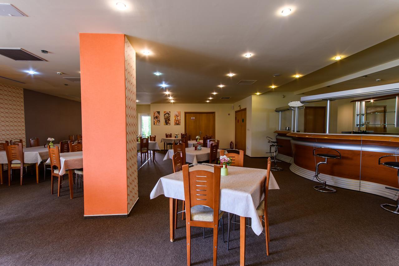 Hotel Torontal Тимишоара Экстерьер фото